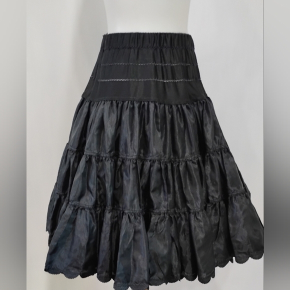 VINTAGE DOUBLE TIERED RUFFLED CRINOLINE - Picture 6 of 8